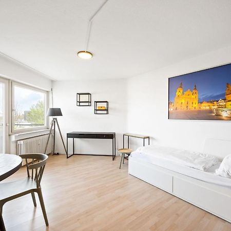 Sali Homes - Fewo Bluehendes Barock Ludwigsburg Buitenkant foto